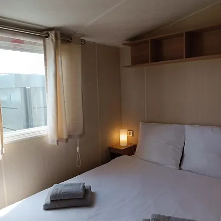 Rebeka's Caravan 营地 *