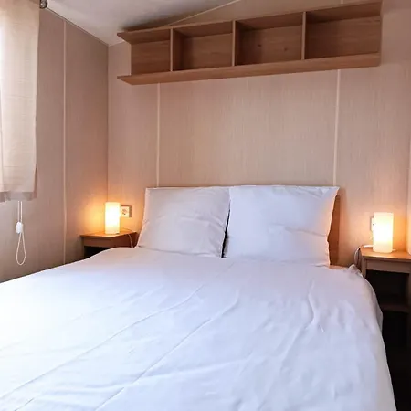 Rebeka's Caravan 营地