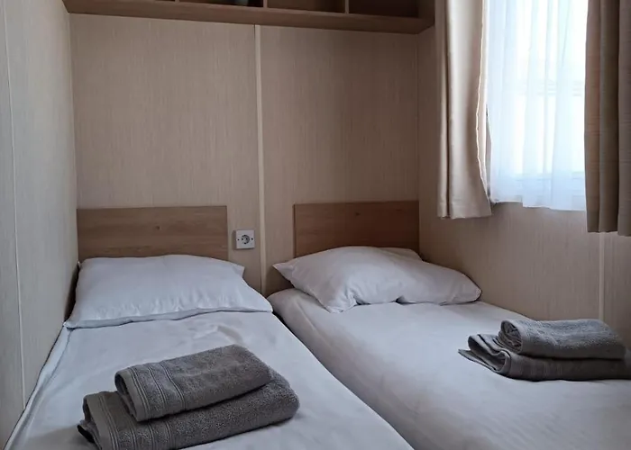 Camping Rebeka's Caravan *